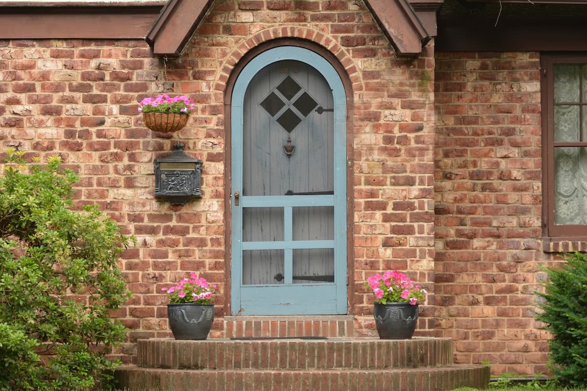 Fix-and-flip loans provide the fast, flexible financing you need to move quickly on deals and fund renovations.