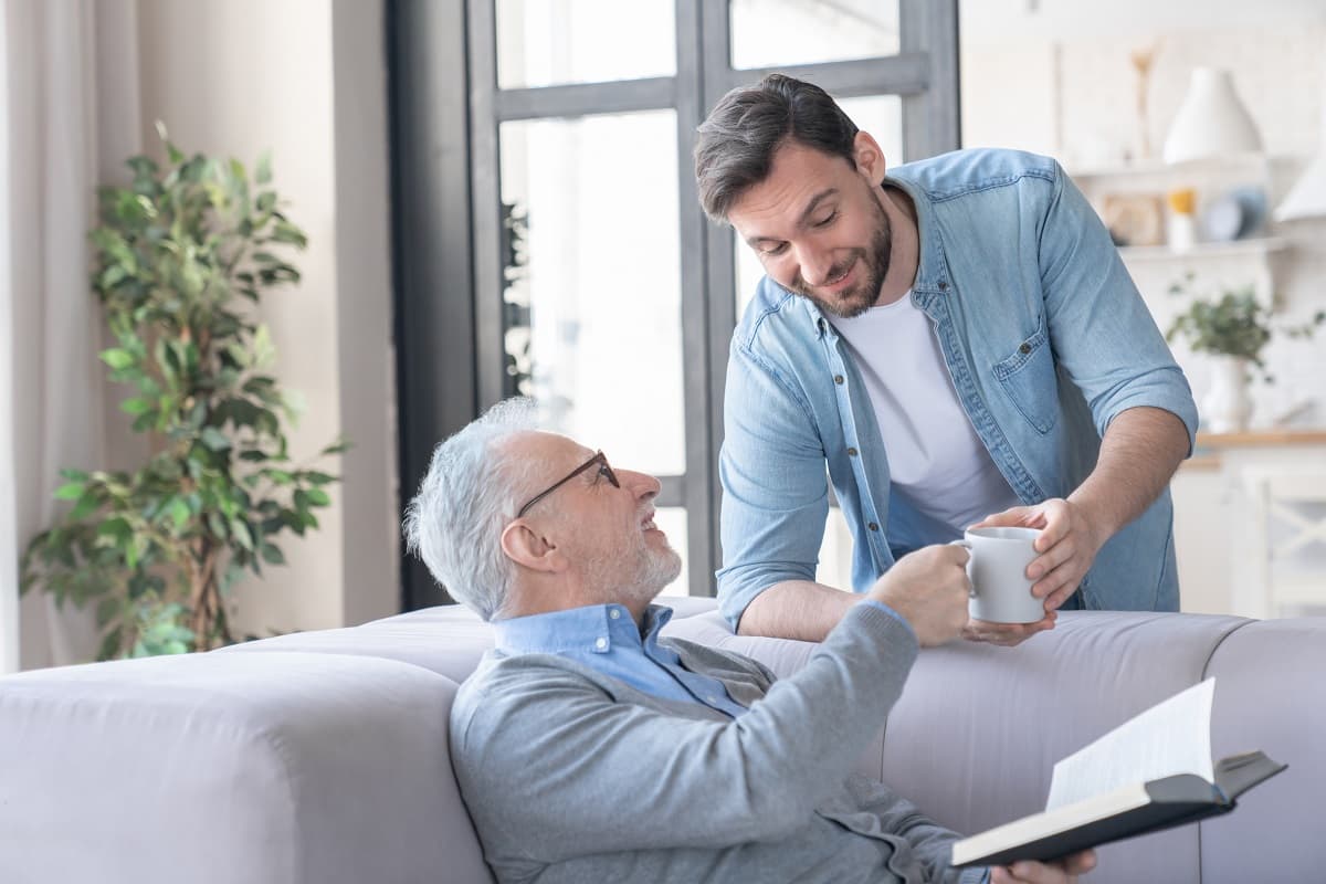 How to Adjust to Living With Elderly Parents